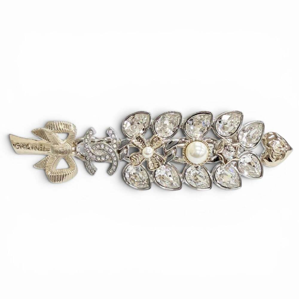 Chanel Cc Logo Heart Brooch Metal #266450C13B - Picture 1 of 8